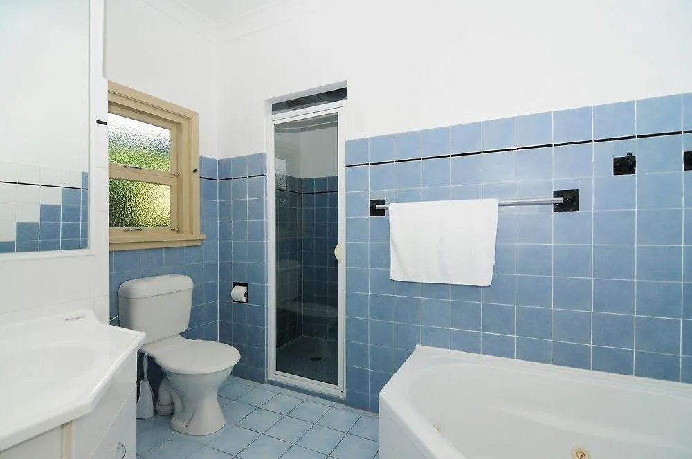 Dolphin Sands Bed Breakfast Byron Bay 4*,  Australia