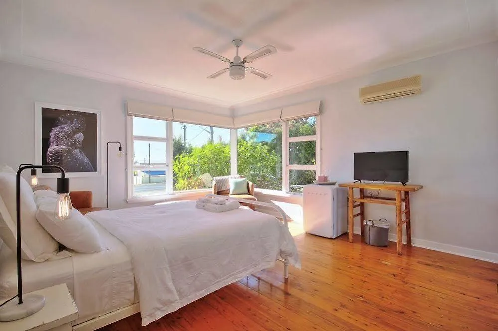 Dolphin Sands Bed Breakfast Byron Bay 4*,  Australia
