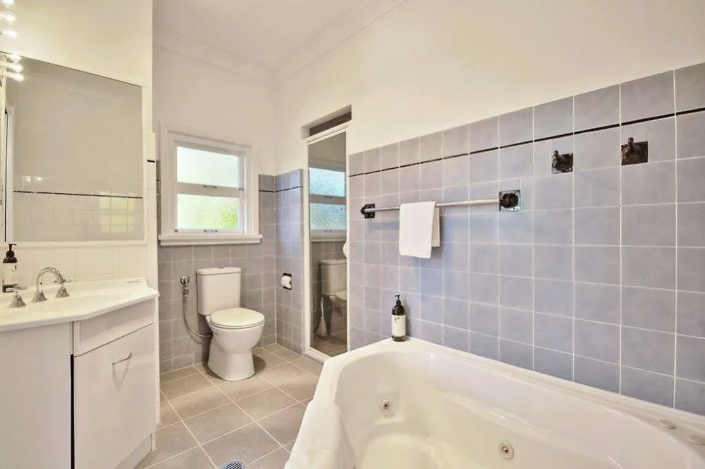 Dolphin Sands Bed Breakfast Byron Bay Australia